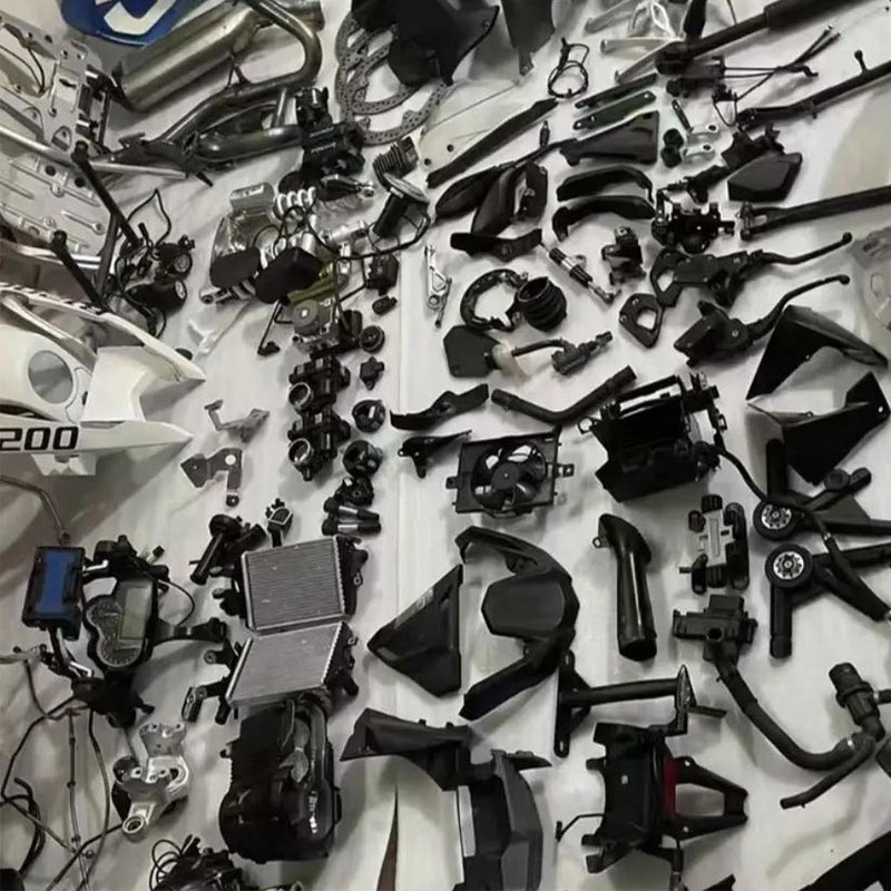 प्लास्टिक मोटरसाइकिल पार्ट्स की नई मोल्डिंग